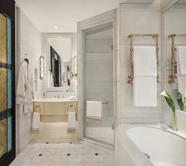 The Peninsula Istanbul-Executive Bosphorus Suite With Balcony, 1 King Bed-4