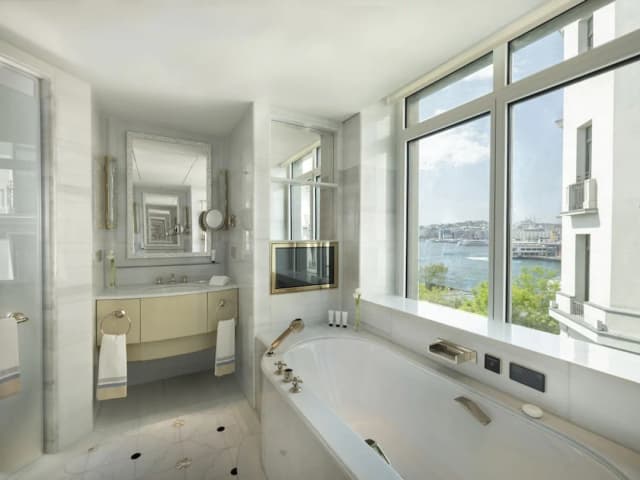 The Peninsula Istanbul-Superior Bosphorus Suite, 2 Double Beds-2