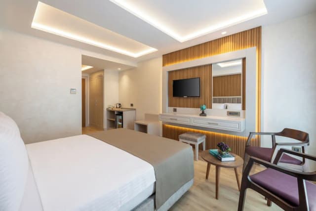 卡瑞娜金飯店及餐廳-高級雙人或雙床房-2