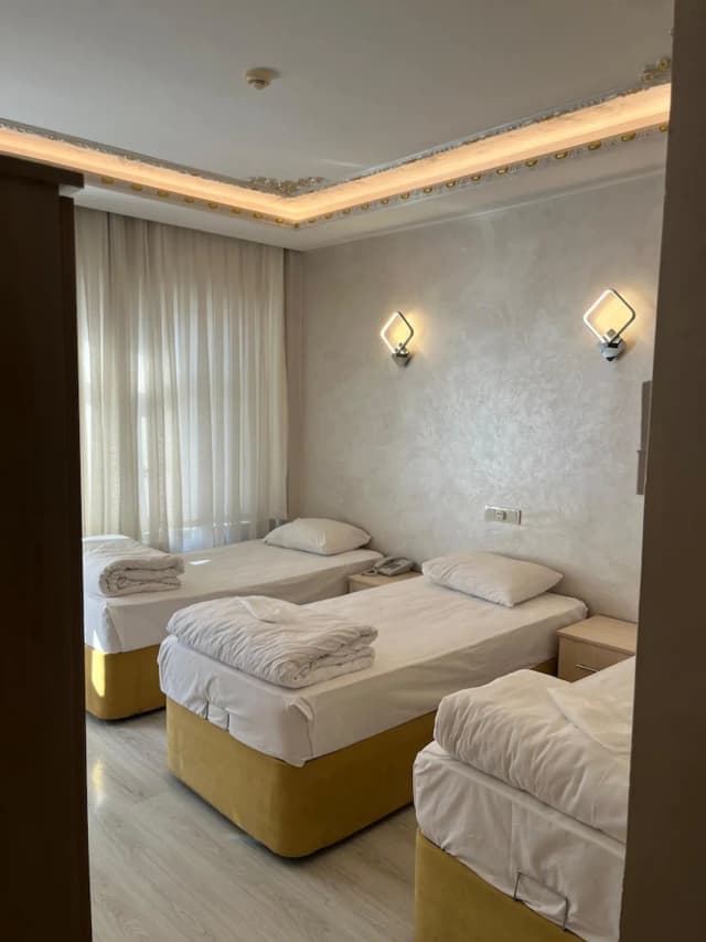 아딜 코낙 호텔-Triple Room-6