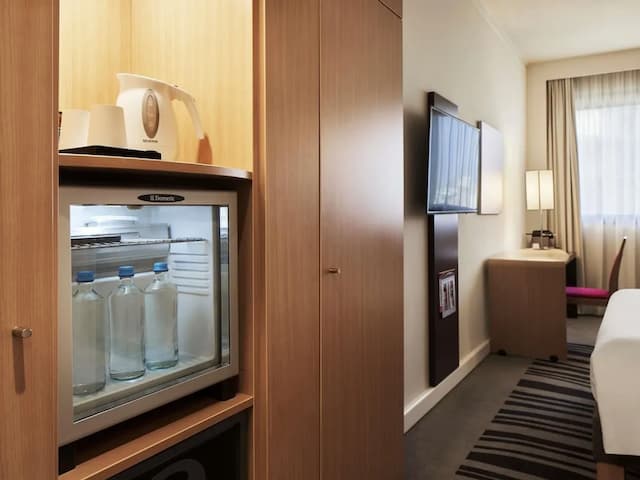 ノボテル アテネ-スタンダード ダブルルーム ダブルベッド 1 台-10