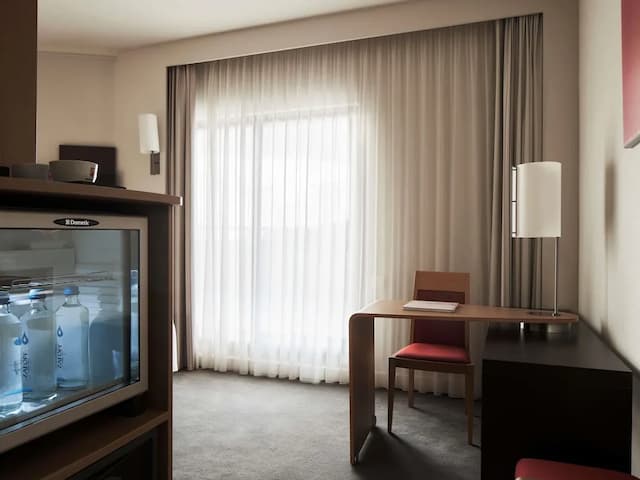 ノボテル アテネ-Executive Room With Balcony, 1 double bed or 1 double bed with sofa bed-7
