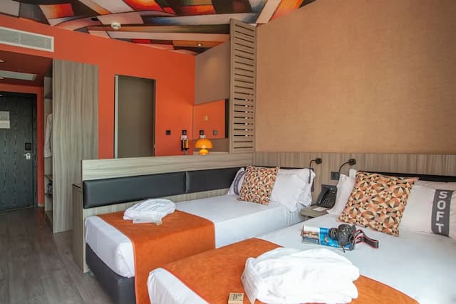 カジュアル クビック アテネ ホテル-ダブルまたはツインルーム バルコニー シティビュー-14