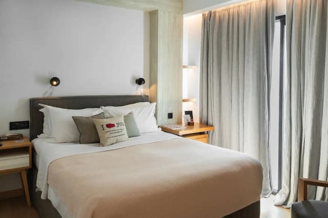 COCO-MAT Athens Jumelle-Peer Double Room-1