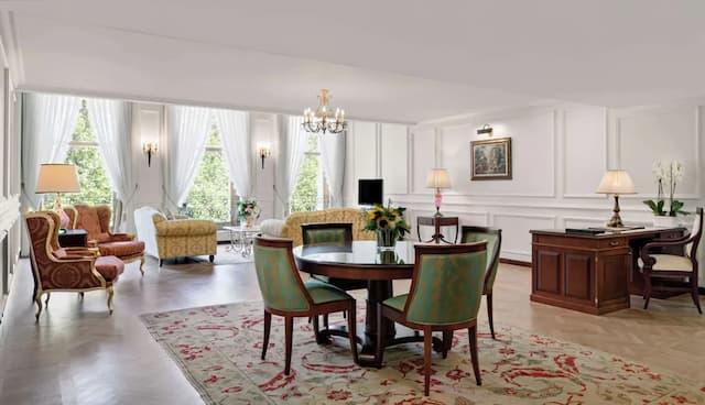 Ciragan Palace Kempinski-Harem Suite-1