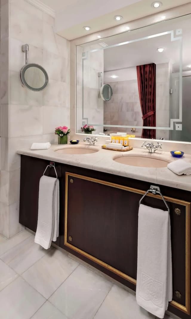 Ciragan Palace Kempinski-Palace Bosphorus Suite-6