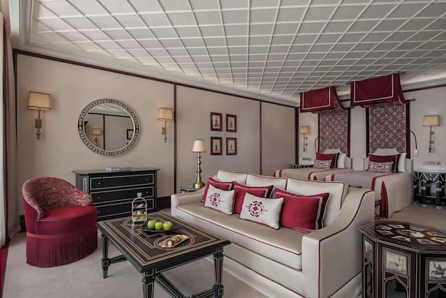 Ciragan Palace Kempinski-Deluxe Ciragan Bosphorus View Twin Room-4