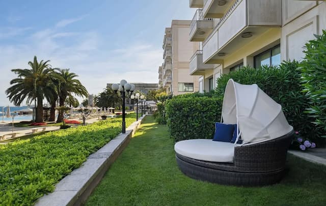 Ciragan Palace Kempinski-Room (Lilium Garden)-1