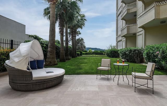 Ciragan Palace Kempinski-Deluxe Garden Suite-5