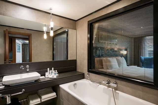 Radisson Blu Bosphorus Hotel, Istanbul-高级公寓, 1 间卧室, 露台 (Annex Building)-8