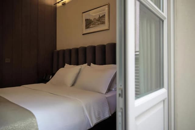 Athens 1890 Hotel & Spa-Classic Athenian Room-3