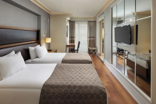 Titanic City Taksim-Superior Room-2