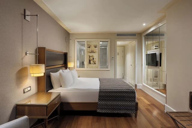 Titanic City Taksim-Superior Room-3