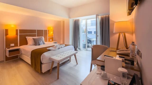 セント ジョージ リカベタス ライフスタイル ホテル-Eco Chic Double Room with Private Balcony-5