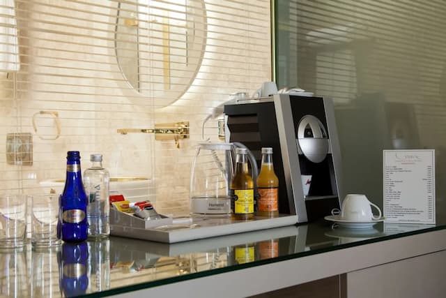 スラ デザイン ホテル アンド スイーツ - ブティック クラス-Deluxe Attic Room-4