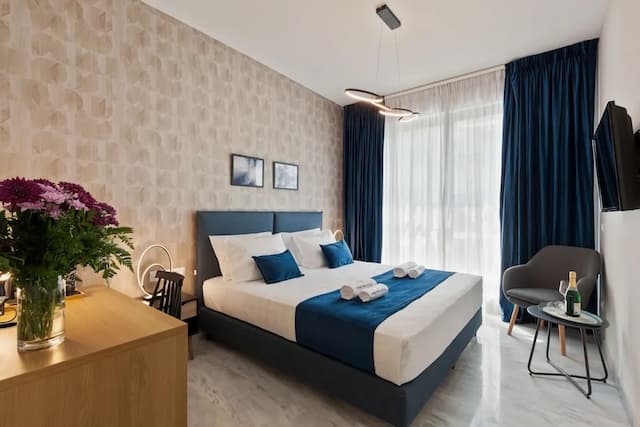 Trendy Hotel by Athens Prime Hotels-Deluxe Room, Hot Tub, City View-1