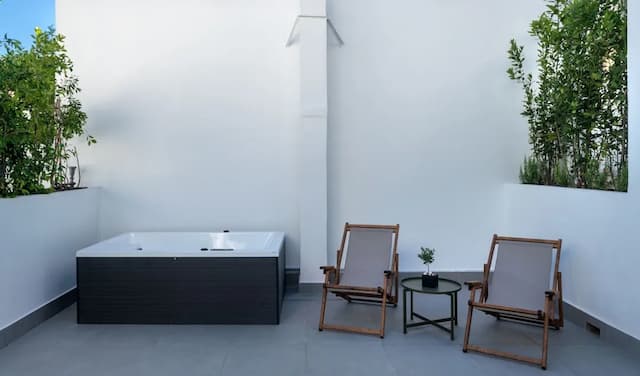 アテネ フレ-デラックス スイート スパ浴槽-11