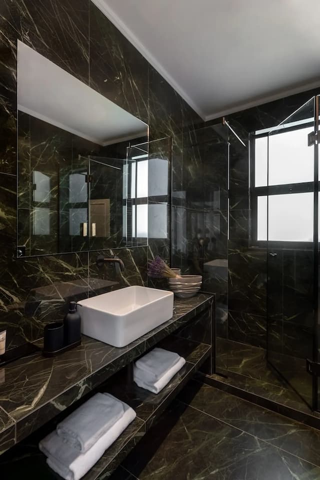 アテネ フレ-デラックス スイート スパ浴槽-13