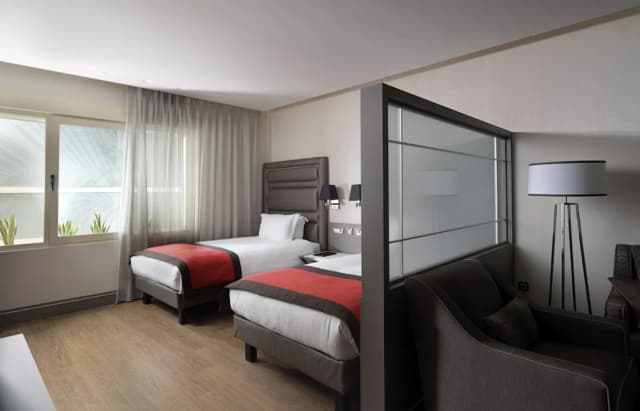 假日套房飯店-家庭客房-7