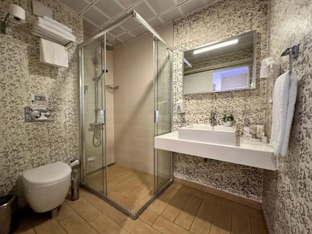 템포 호텔 4. 레벤트 이스탄불-스탠다드 트윈룸-6