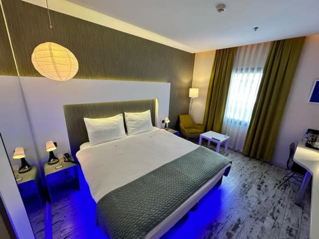 템포 호텔 4. 레벤트 이스탄불-이코노미룸, 더블침대 1개 또는 싱글침대 2개-3