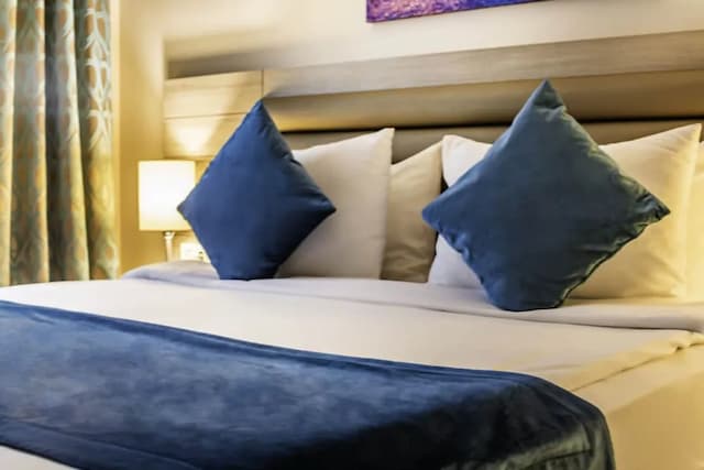 ロックス ホテル-Superior French Bed Room-3