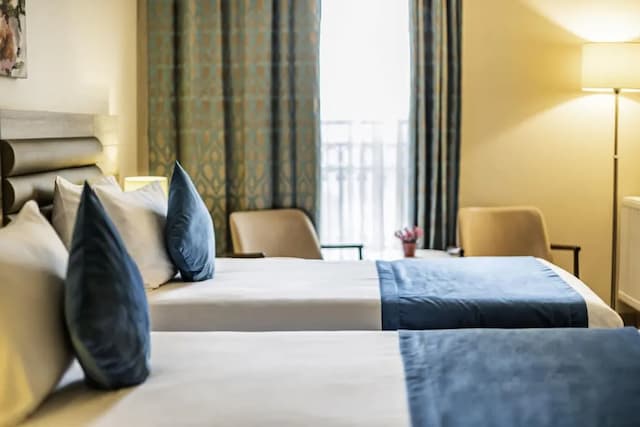 ロックス ホテル-Superior French Bed Room-6