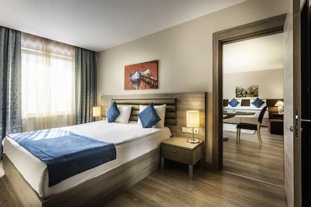 ロックス ホテル-King Suit-4