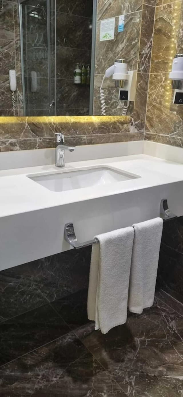 Mia Berre Hotels-Comfort Double Room-9