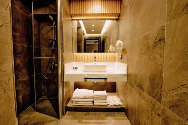 오스만베이 파티 호텔-스탠다드 트리플룸-11