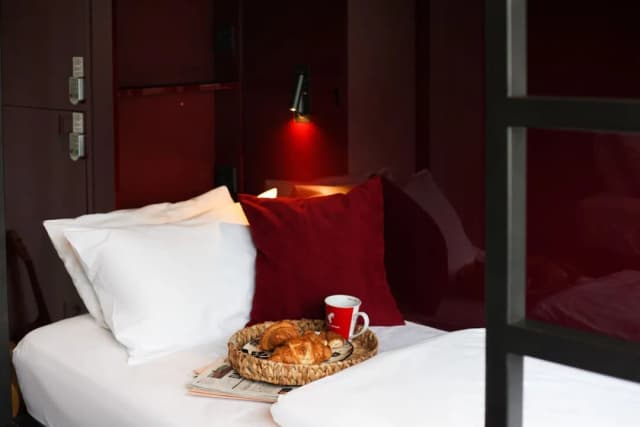 ワビ ホステルズ-Bed in 6-Bed Female Dormitory Room with Private Bathroom-5