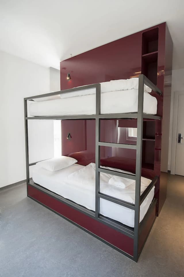 ワビ ホステルズ-Bed in 6-Bed Female Dormitory Room with Private Bathroom-3