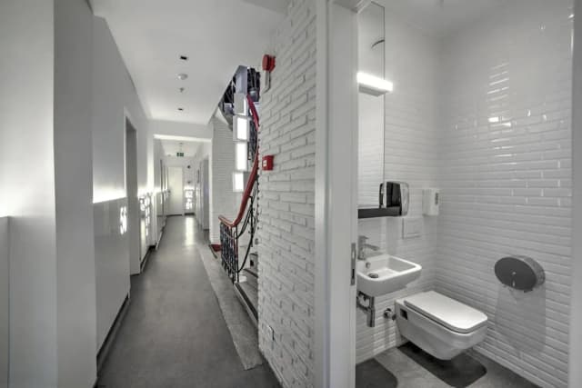 ワビ ホステルズ-Bed in 4-Bed Dormitory Room with Shared Bathroom-10