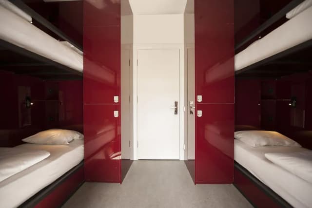 ワビ ホステルズ-Bed in 4-Bed Dormitory Room with Shared Bathroom-1