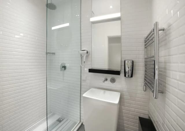 ワビ ホステルズ-Bed in 4-Bed Dormitory Room with Shared Bathroom-9