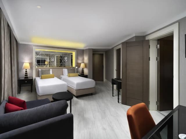 伊斯坦堡波蒙第美居酒店-豪華套房, 多張床, 城市景 (Family)-7