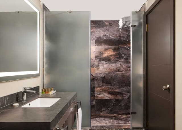 그랜드 세바히르 호텔 & 컨벤션 센터-Corner Suite, 1 Double Bed with Sofa bed-2