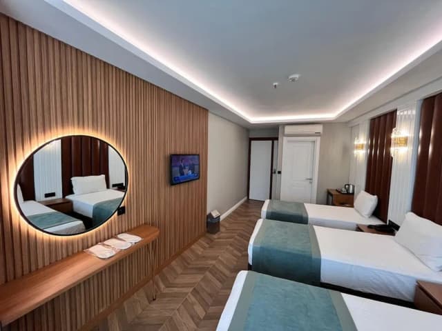 ギュムシュ宮殿ホテル-デラックス トリプルルーム-2