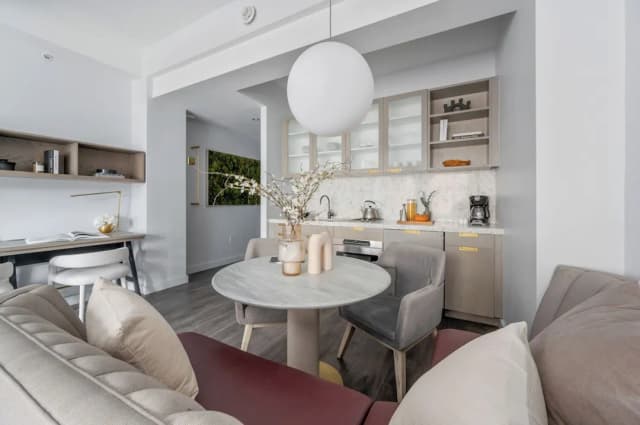 17John-Executive Suite, 1 King Bed with Sofa bed, Kitchen-13