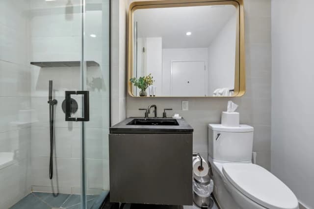 17John-Executive Suite, 1 King Bed with Sofa bed, Kitchen-24