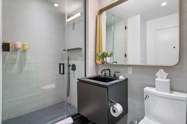 17John-Executive Suite, 1 King Bed with Sofa bed, Kitchen-22