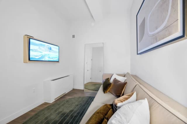 17John-Executive Suite, 1 King Bed with Sofa bed, Kitchen-8