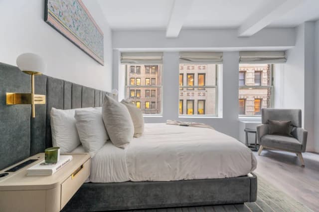 17John-Classic Studio, 1 Queen Bed, Kitchen-2