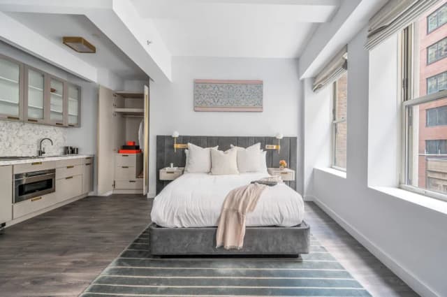 17John-Classic Studio, 1 Queen Bed, Kitchen-1