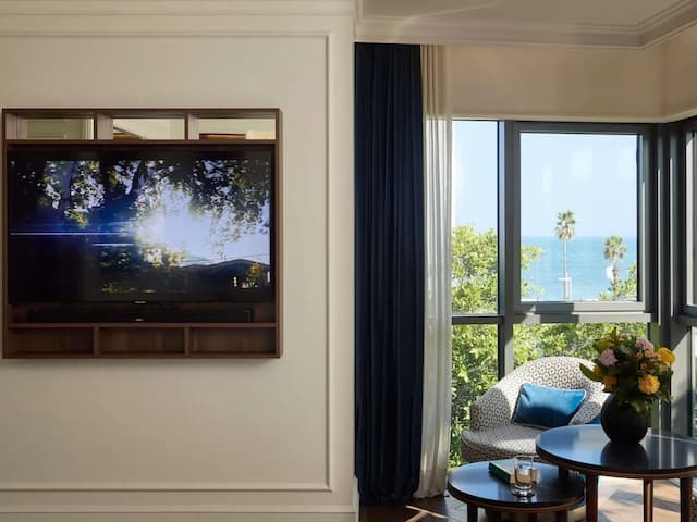 Sofitel Barcelona Skipper-Premium Room, 1 King Bed, Ocean View-8