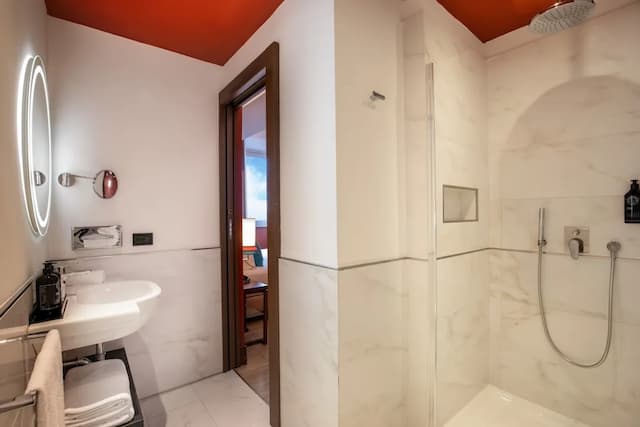 The Independent Hotel-标准房-4