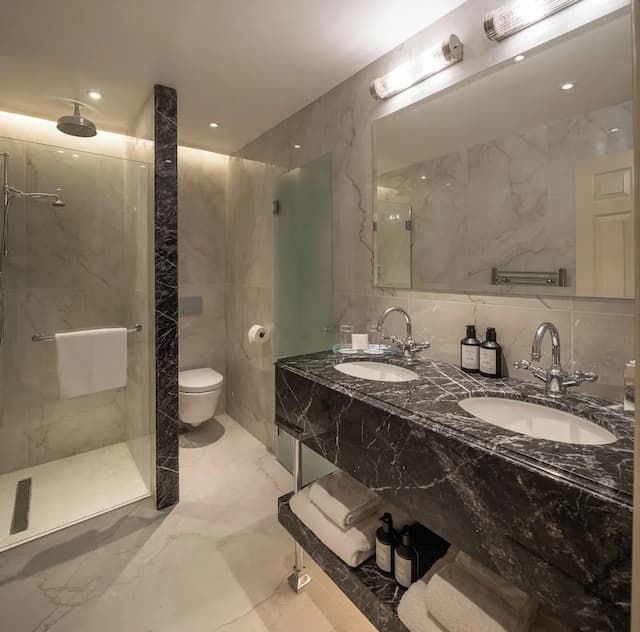 더 레오나드 호텔-Superior Classic Double-10