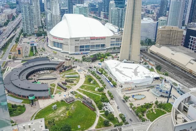 SkyTree Modern Suites-Grand Condo-5