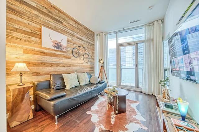 SkyTree Modern Suites-Grand Condo-22