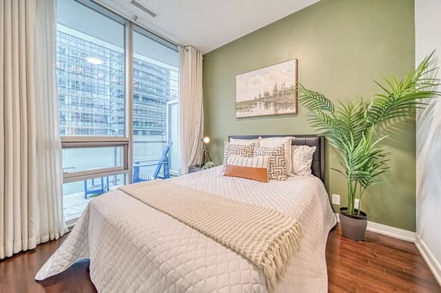 SkyTree Modern Suites-Grand Condo-25